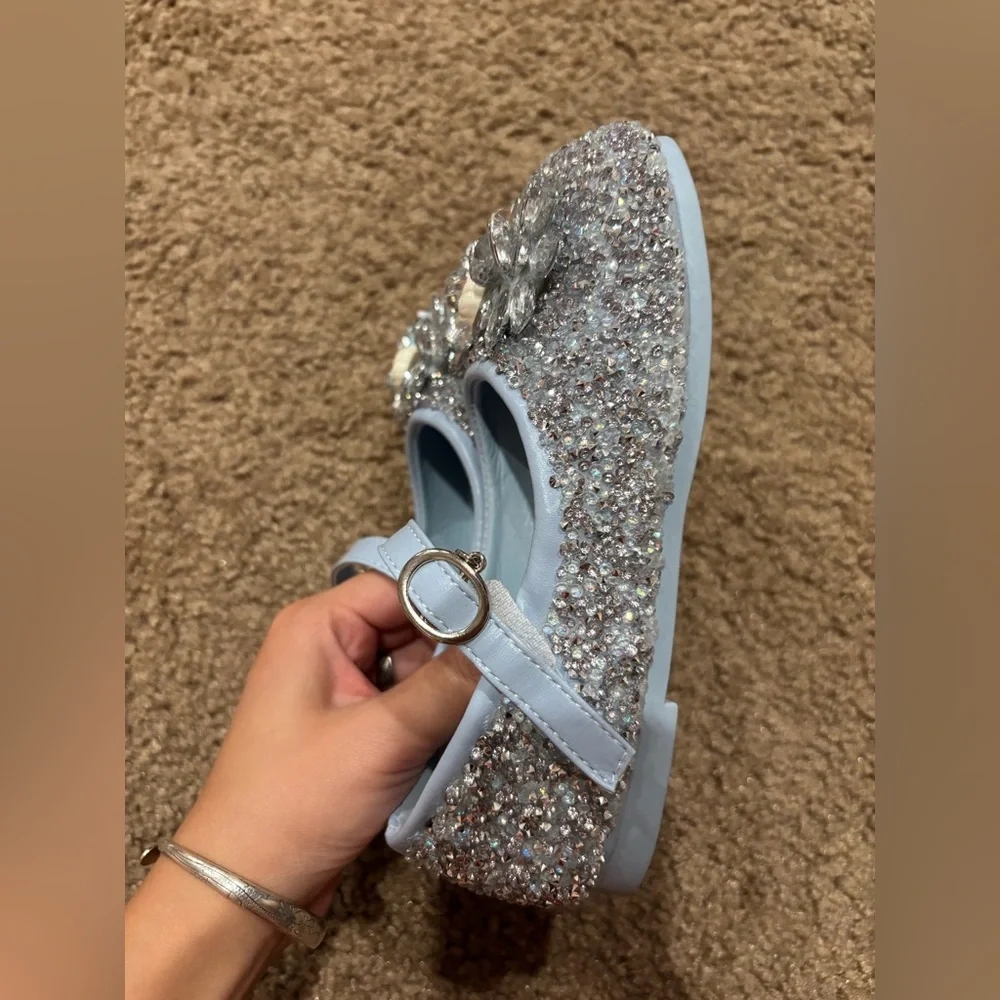 Bundle of kids dress shoes in size 32